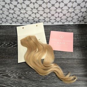 Barefoot Blonde Updo extension